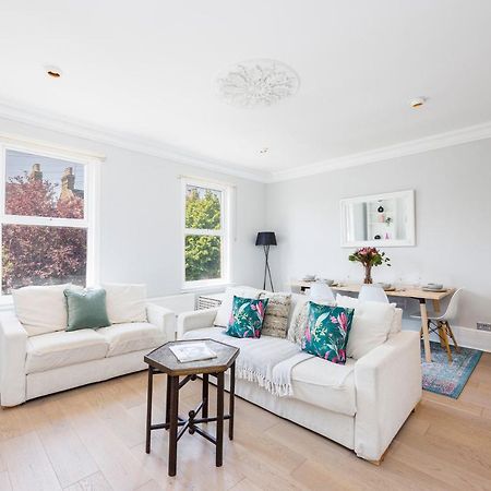 לונדון Welcomestay Colliers Wood Two Bed Apartment - Home Away From Home מראה חיצוני תמונה